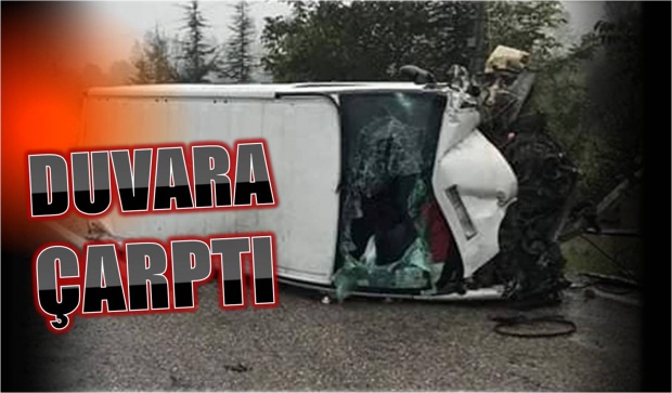 kaza, bartın, karabük, kamyonet, yaralı, duvara çarptı, bartın tv, bartın haber