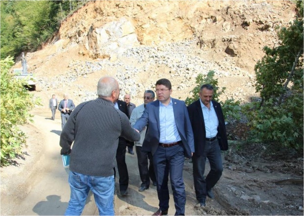Yılmaz Tunç, Ulus, Eldeş Göleti, İl Genel Meclis Başkanı Kenan Dursun, Ulus İlçesi Belediye Başkanı Hasan Hüseyin Uzun, İl Özel İdaresi Genel Sekreter Yardımcısı Metin Çetin, AK Parti Ulus İlçe Başkanı Kadir Saraç, İl Genel Meclis Üyesi İrfan Ekmekçi, 